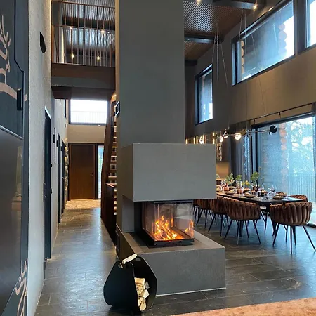 Hideout - Elvin * Levi