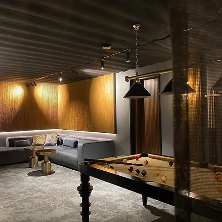 Hideout - Elvin * Levi