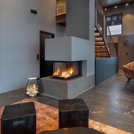 Hideout - Elvin Βίλα Levi