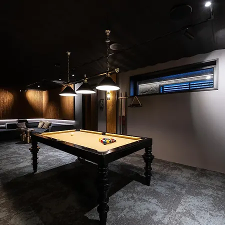 Hideout - Elvin Βίλα *