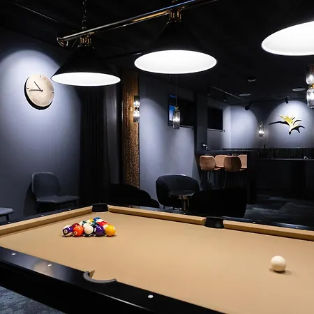 Βίλα Hideout - Elvin Levi