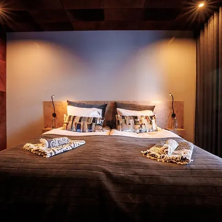 Hideout - Elvin * 列维